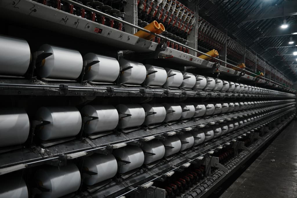 Texturizing Workshop - Yarn Spools