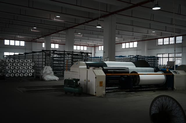 Warping floor